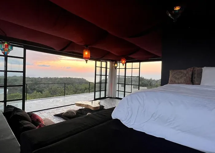 The Castle - Ocean View Luxury