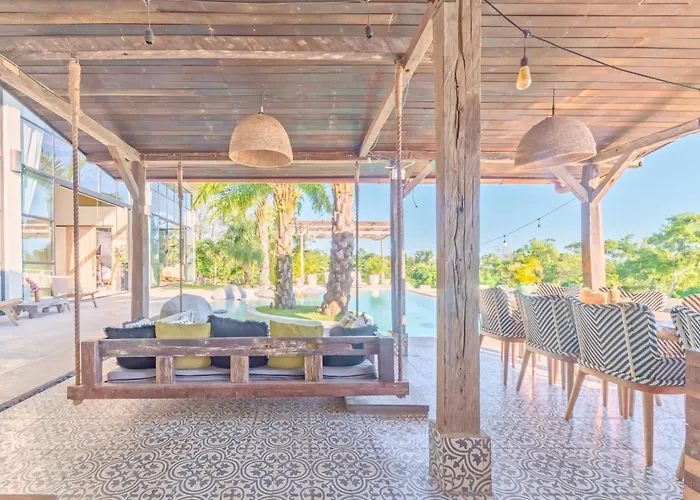 The Castle - Ocean View Luxury Villa *